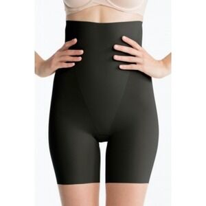 SPANX Trust Your Thinstincts High-Waist Shaper Shapewear Short Style 2123